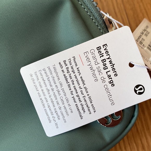 ❤️ Lululemon Large Everywhere Bag 2L in Tidewater Teal NWT - Picture 7 of 7